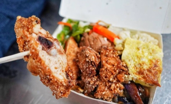 宜蘭必吃排隊美食清單：在地人私藏老店與隱藏版小吃全攻略