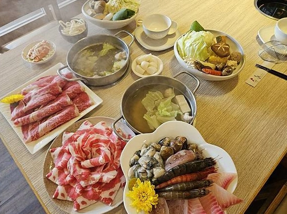 基隆火鍋推薦｜老饕私藏名單：必吃海鮮鍋、石頭火鍋、薑母鴨全攻略