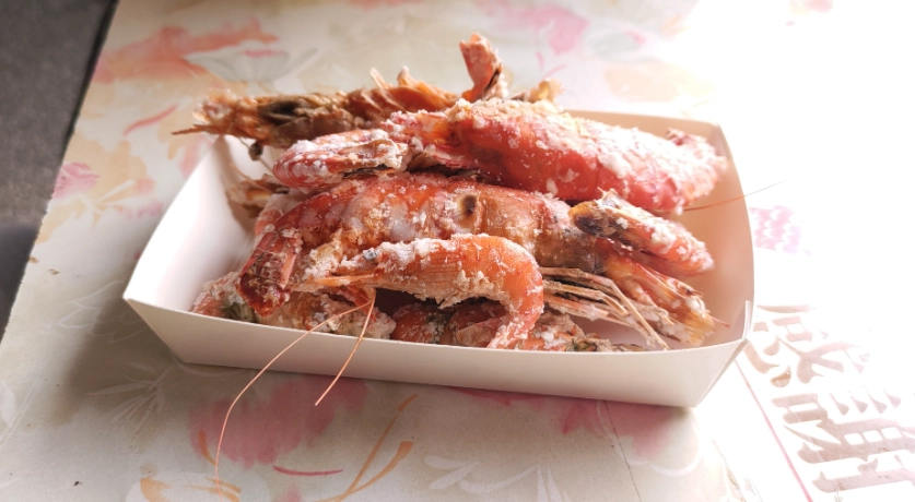 王功漁港美食地圖：不只蚵仔煎！在地人帶路必吃海鮮與隱藏版小吃