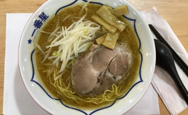 西湖市場小吃街 西湖市場小吃街