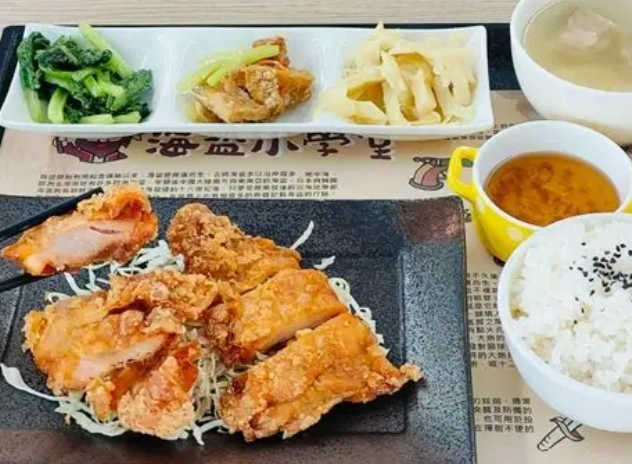 海盜村一泊四食全攻略：住宿推薦、美食解析與行程規劃