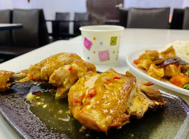 台北西湖市場美食地圖：老饕帶路，從早餐吃到宵夜的銅板美食攻略