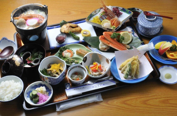 日本温泉旅馆 一泊二食 价格 日本温泉旅馆 一泊二食 价格