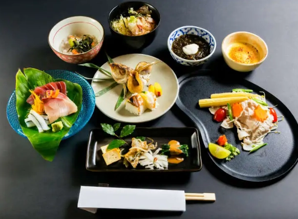 日本一泊二食住宿 日本一泊二食住宿