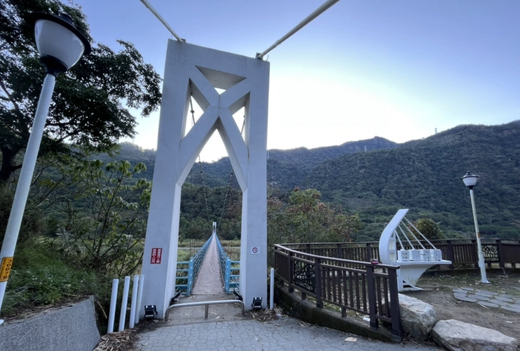 谷關溫泉泡湯