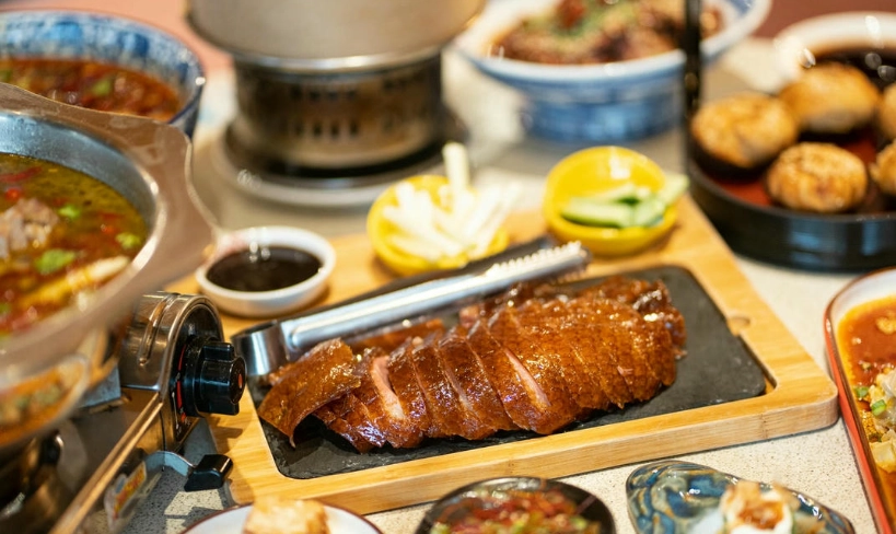 台南善化餐廳推薦：在地人私藏美食地圖，從經典小吃、人氣火鍋到深夜食堂