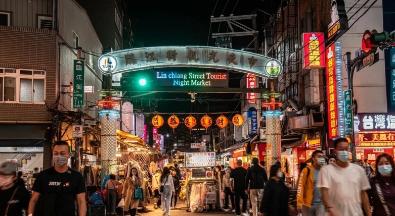通化街美食地圖：資深吃貨帶路，從臨江夜市到巷弄老店全攻略