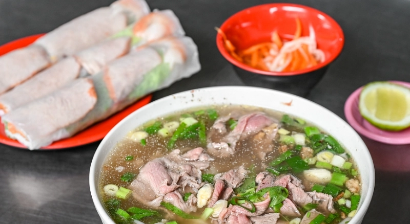 宜蘭員山路美食地圖：在地人私藏的必吃清單與隱藏版小吃