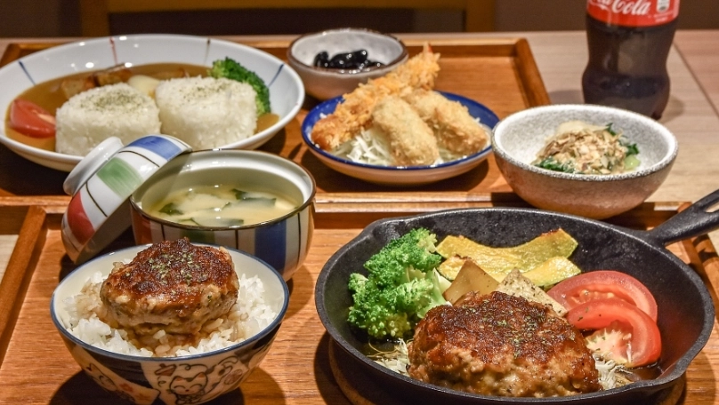 中山站餐廳全攻略：從早午餐到深夜食堂，捷運出口直達美食地圖