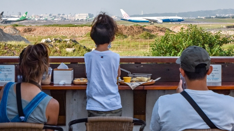 大園咖啡廳看飛機：桃園機場旁觀機景點實測與攻略