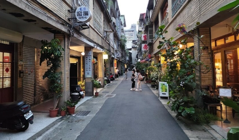 迪化街brunch探索：隱藏版美食與文青咖啡廳推薦