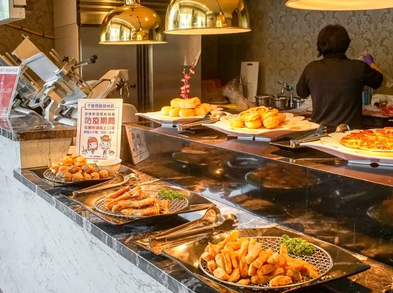 草屯吃到飽餐廳怎麼選？火鍋燒肉自助餐真實評比與省錢攻略