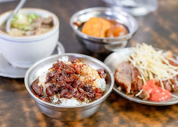 松山高中美食推薦：學生最愛平價小吃與隱藏版餐廳