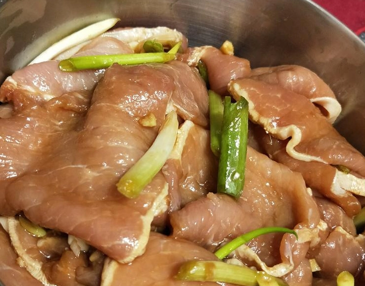 醃肉配方秘訣：解決肉質乾柴與不入味的實用技巧