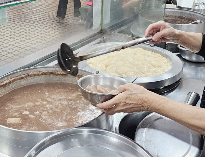 竹山在地人推薦美食不藏私！避開觀光客的巷弄小吃與老店名單
