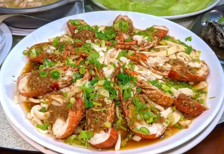 萬里海鮮店：新鮮海產與實用餐廳指南