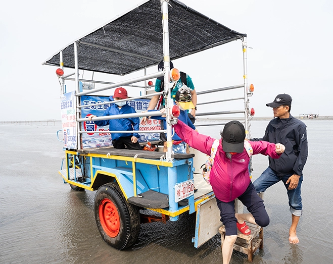 王功鐵牛車體驗 王功鐵牛車體驗