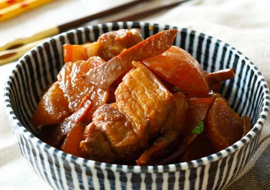 三層肉料理 三層肉料理