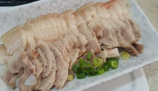 三層肉料理 三層肉料理