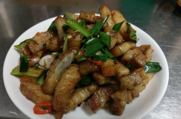 三層肉料理 三層肉料理