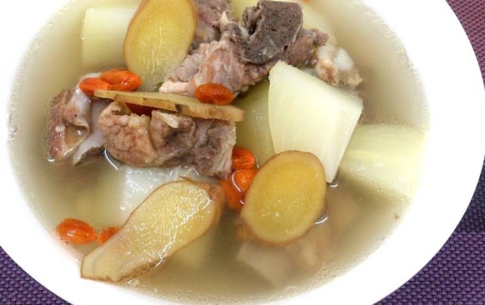 青木瓜排骨湯 青木瓜排骨湯