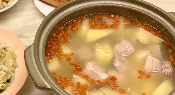 青木瓜排骨湯 月經