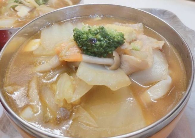 日式咖哩湯麵 日式咖哩湯麵