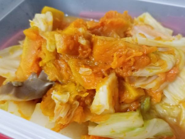 南瓜炒菇做法