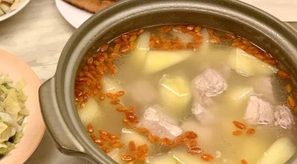 青木瓜排骨湯功效 青木瓜排骨湯功效