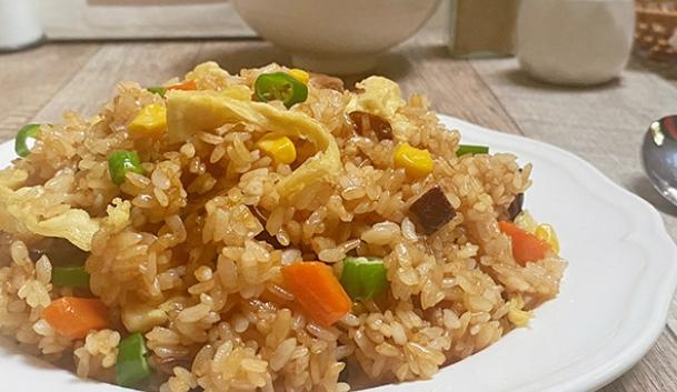 素食炒飯做法 素食炒飯做法