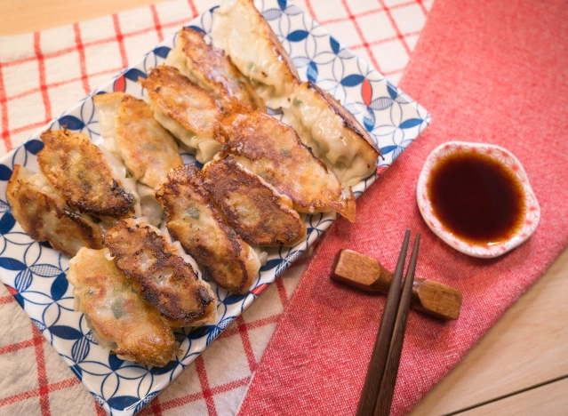日式餃子熱量 日式餃子熱量
