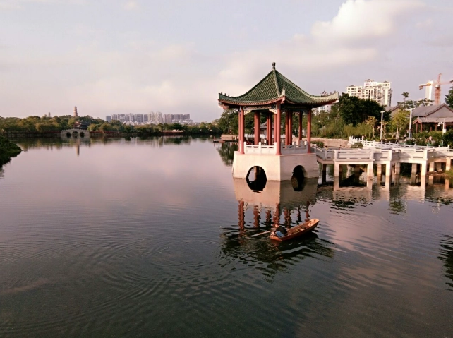 西湖旅遊攻略