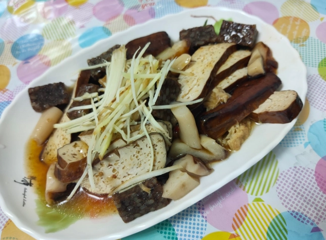 歸仁素食餐廳 歸仁素食餐廳