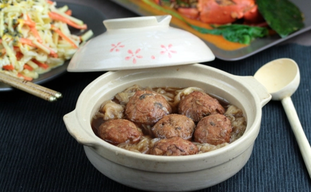 獅子頭豆腐煲 做法 獅子頭豆腐煲 做法
