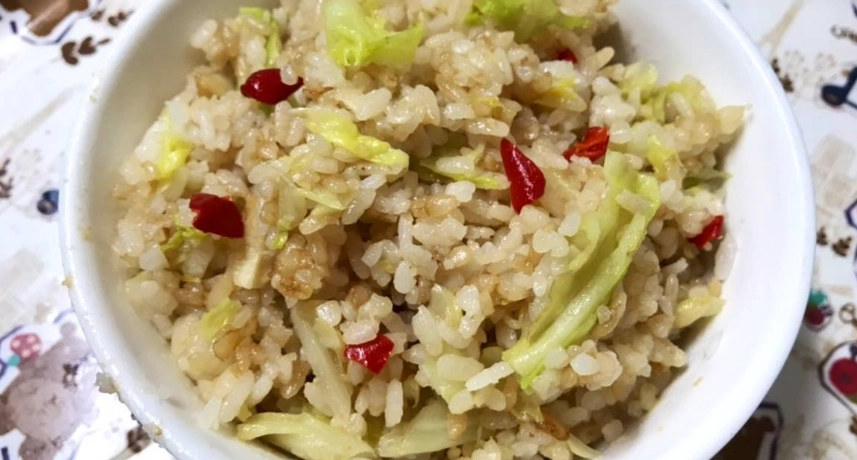 高麗菜炒飯做法 高麗菜炒飯做法