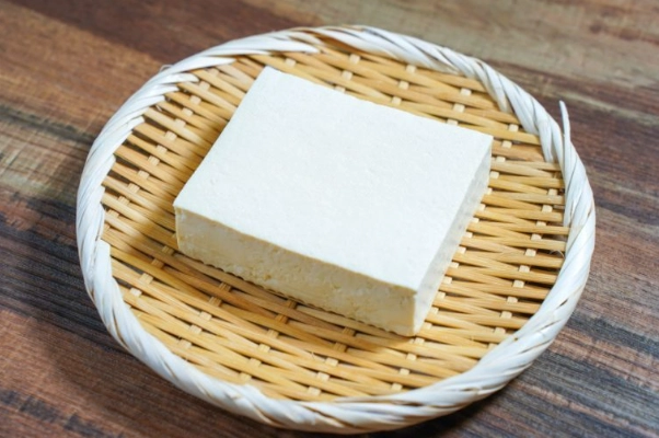 狗狗吃杏仁豆腐 狗狗吃杏仁豆腐