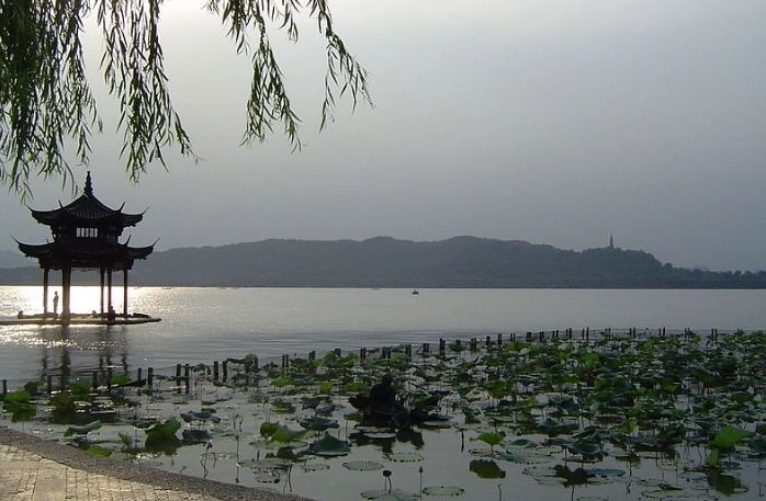 西湖一日遊