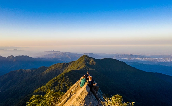 鳶嘴山登山路線 鳶嘴山登山路線