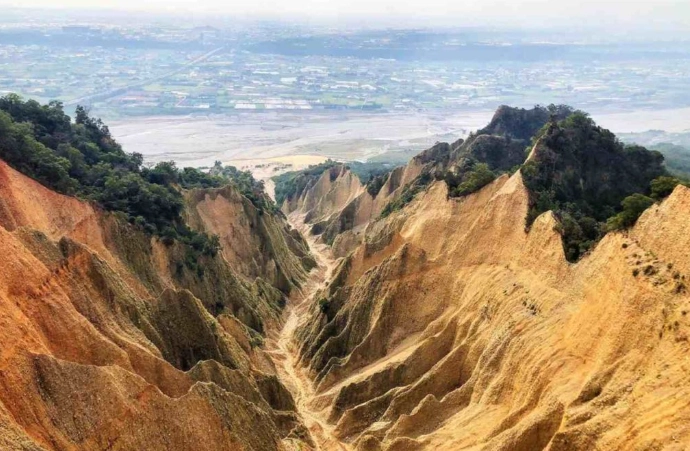 火炎山登山步道 火炎山登山步道